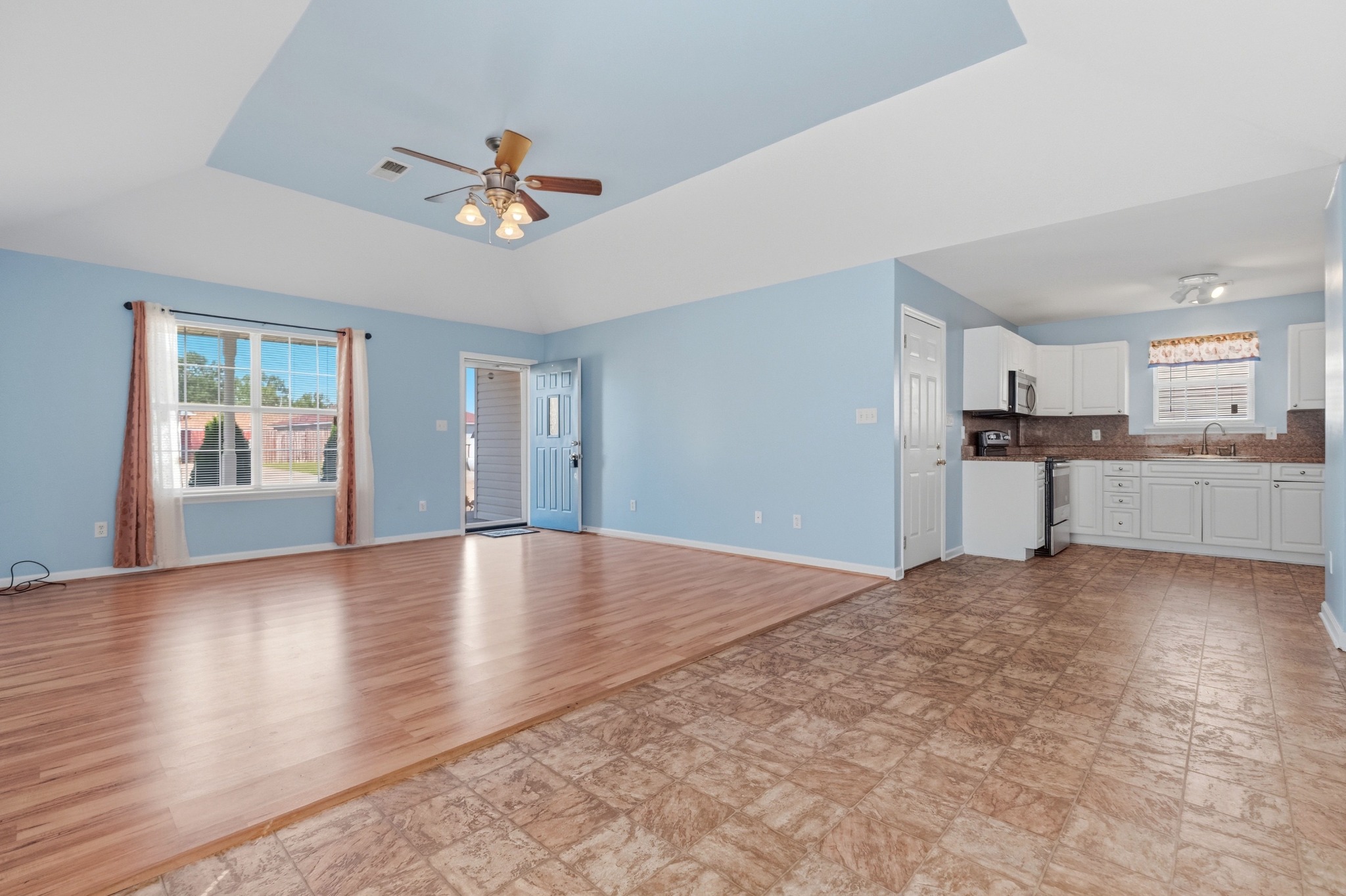 303 Autumnwood Lane property view 7